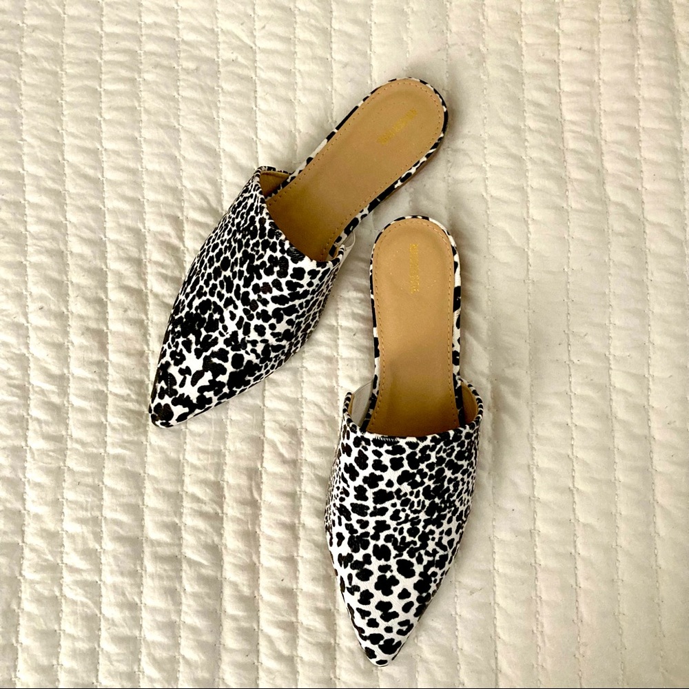 Arider Girl Slides - size 7.5